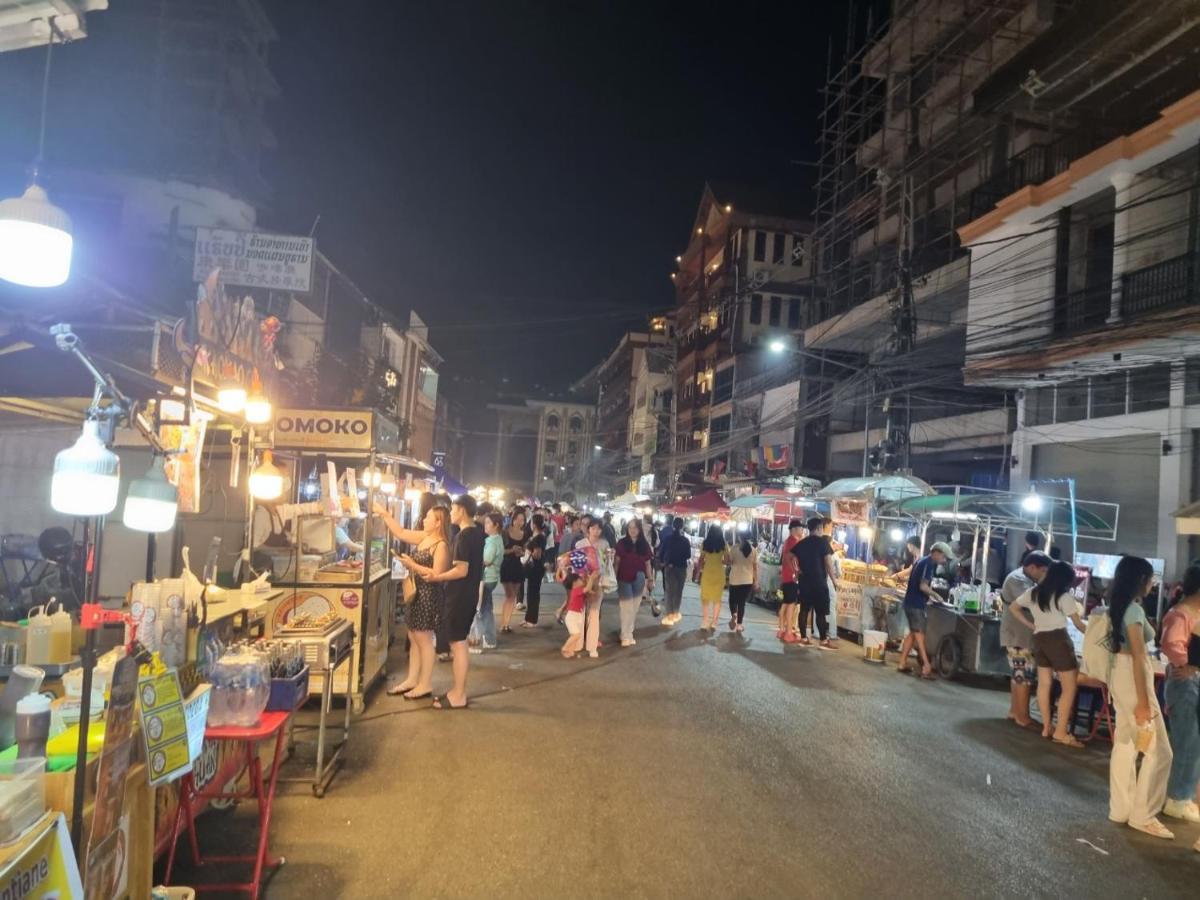 Khampiane1 Hotel Ban Nongdouang エクステリア 写真