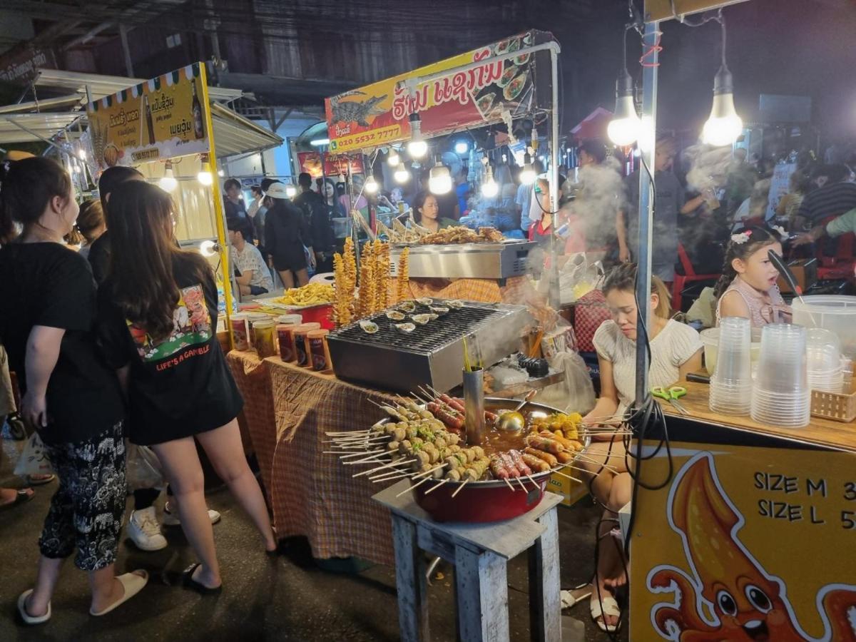 Khampiane1 Hotel Ban Nongdouang エクステリア 写真